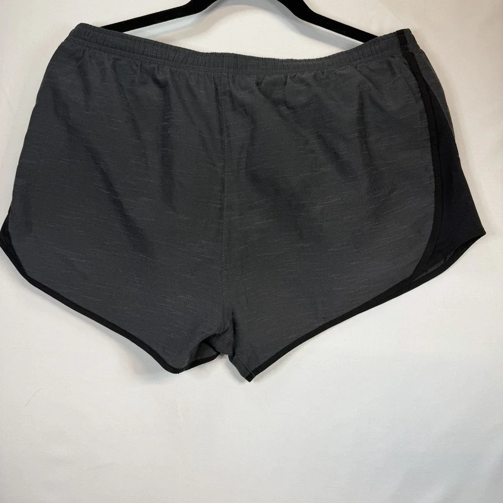 Nike Dri-FIT Women's Athletic Shorts Gray Black Elastic Waist L
